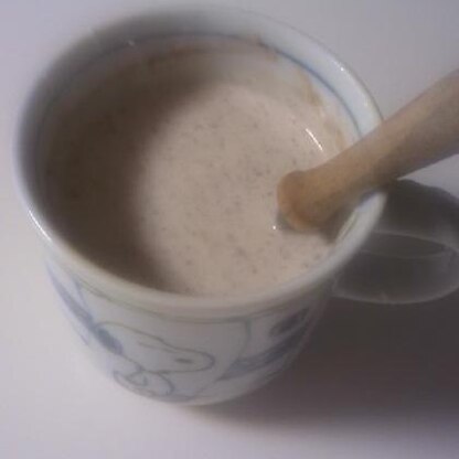 インスタントのミルクコーヒーとココアを混ぜました。想像以上の美味しさにびっくりです´｀*素敵なレシピありがとうございました＾＾